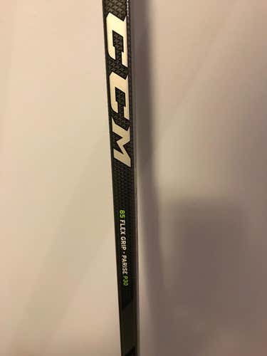 CCM Ribcor Maxx Pro GRIP Stick - Right handed - P30 Curve - 85 Flex