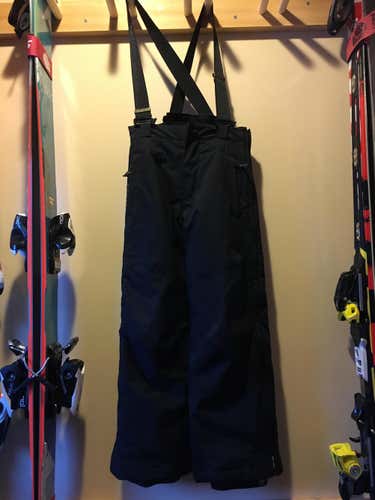Boys Spyder Race Ski Pants with full side zip. Size 10