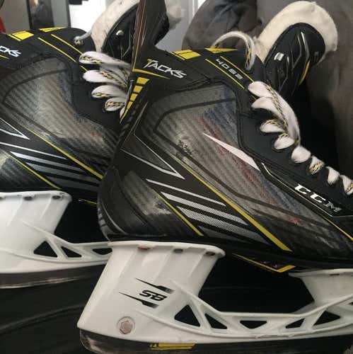 USED TWICE- CCM Tacks 4092 - 8EE + Extra Steel