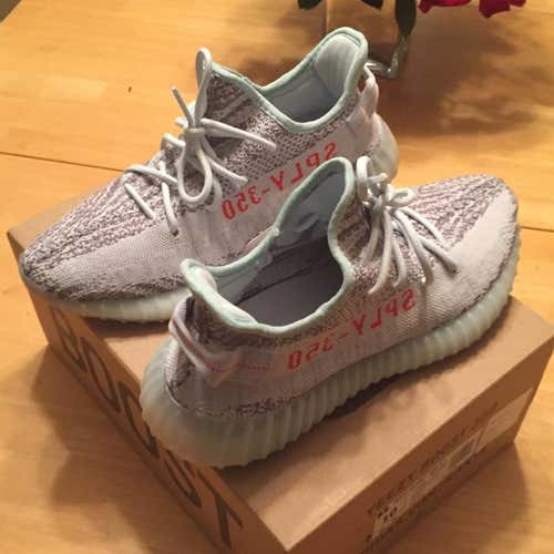 Authentic Brand New Yeezy Boost 350 V2 Size 10