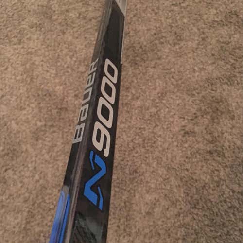 Bauer Nexus Stick Righty, 77 Flex, Ovechkin Curve P92, Grip