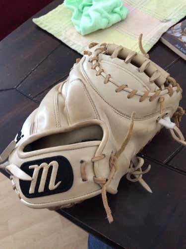 Marucci Glove