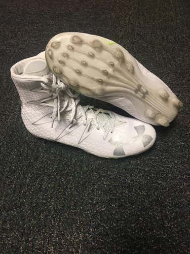Under Armour Highlight Size 10 *Price Negotiable*