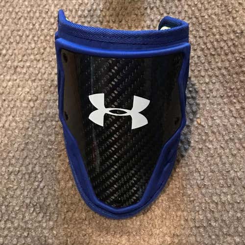 New Under Armour Elbow Guard Size L Blue