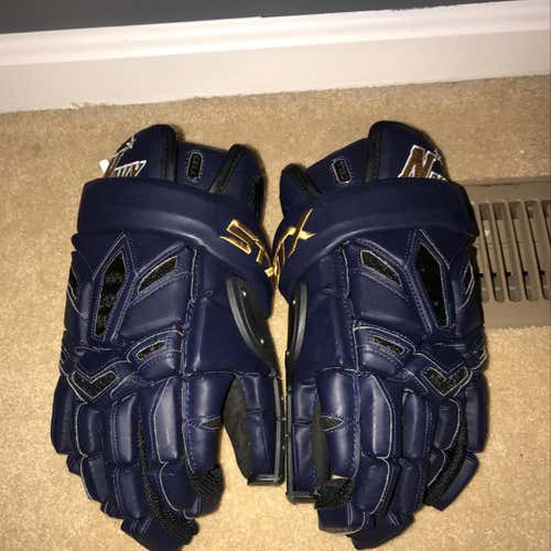 Navy Midshipmen/Naval Academy STX Cell Goalie Gloves