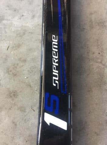 New Bauer 1s Stick Righty Mid 86 - 90 Senior 2 pack