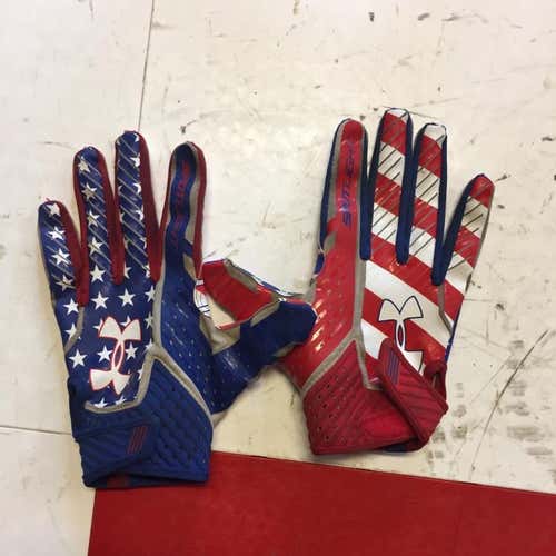 Under Armour Spotlight Gloves.