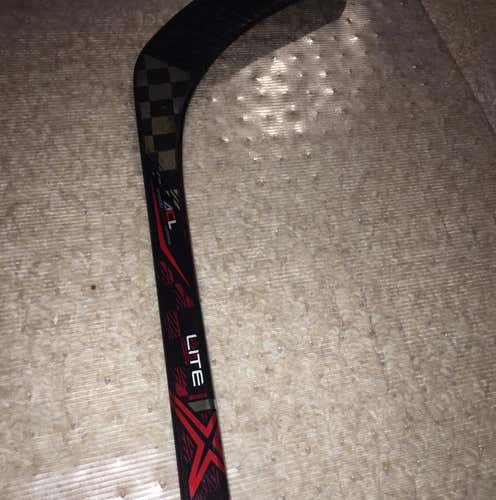 Bauer 1X Lite 87 Flex Lefty P92 grip( *needs to go*)
