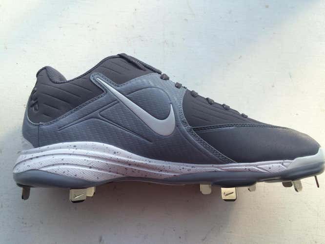 New Nike Baseball Metal  Cleats Size 10