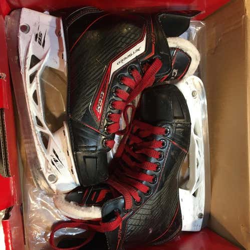 CCM Jetspeed 270 Junior Ice Skates