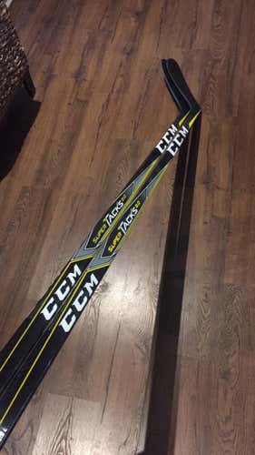2 pack - CCM Supertack 2.0 LH 75 flex P28
