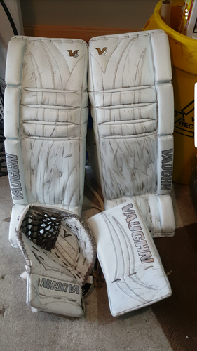 Vaughn Vaughn v6 Goalie Leg Pads Senior