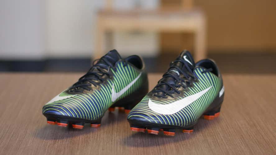 Used Nike Mercurial Vapor XI - Dark Lightning - Size 9 US