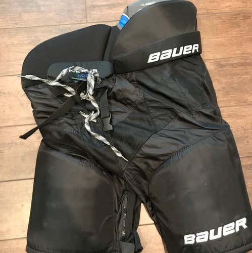 Bauer Nexus 600 Hockey Pants. Senior Size Medium