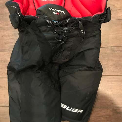 Bauer APX 2 Hockey Pants. Senior Size Medium