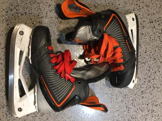 Easton Mako Junior 4 Skates
