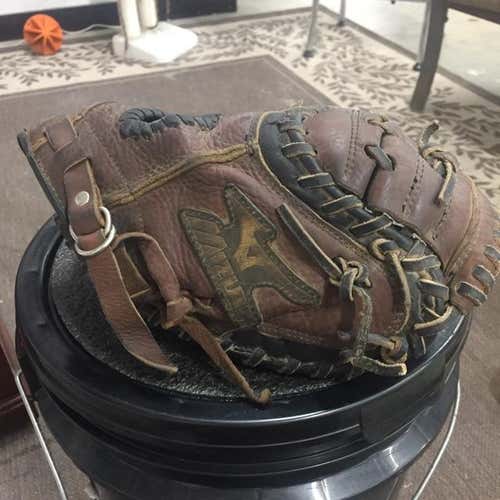 Mizuno PowerClose Catchers Mitt