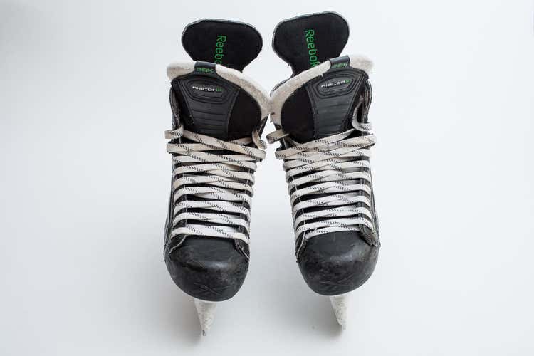 Reebok 28K PUMP Skates Senior Size 8.5D w/ Extra Pair of Runners