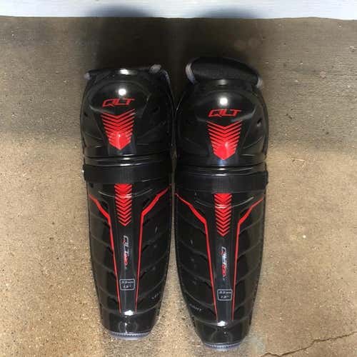 CCM QLT 230 LE 13” Shin Pad