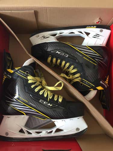 CCM Skates Senior Size 7.5