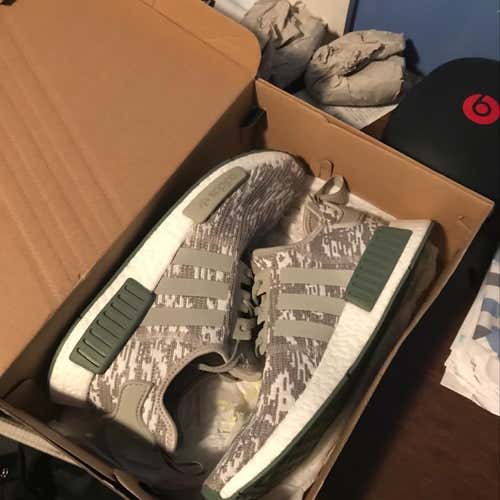 Adidas NMD_R1 ‘Seasame’