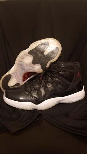 Air Jordan 11 72-10