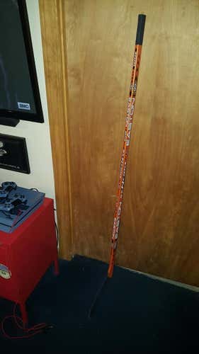 Easton Stick Righty Mid 96 - 100 Senior