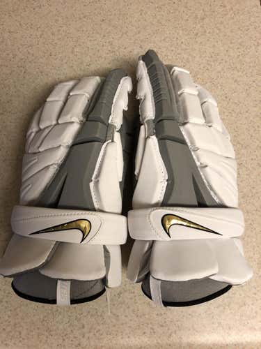 Nike Vapor Elite Lacrosse Gloves 2018