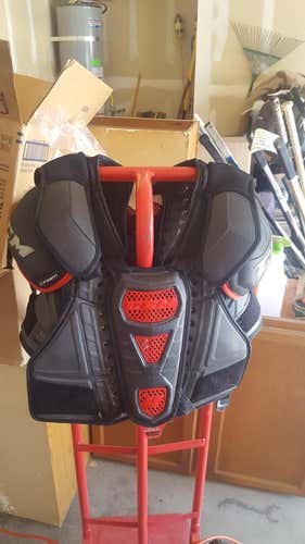 CCM Shoulder Pads Senior