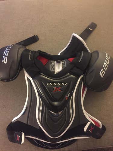 New Bauer Shoulder Pads Senior