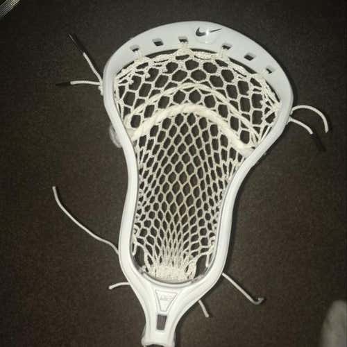 Nike Lakota 2- Strung