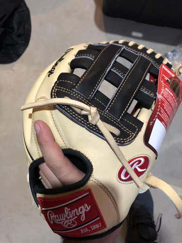 New Rawlings Heart of the Hide Glove
