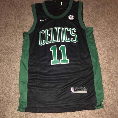 NWT STITCHED KYRIE IRVING JERSEY