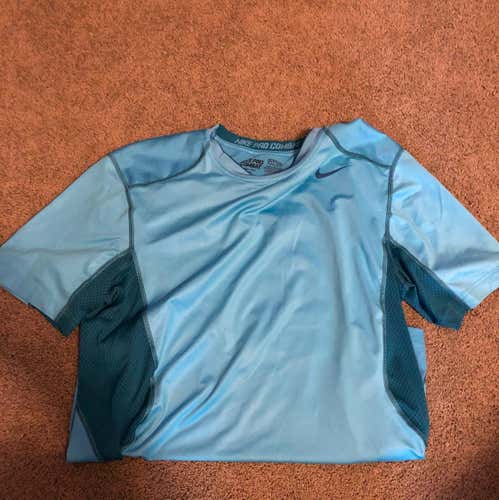 Nike Hypercool Shirt