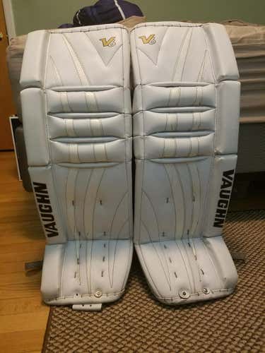 Vaughn Vaughn v6 Goalie Leg Pads Intermediate 30+2 White