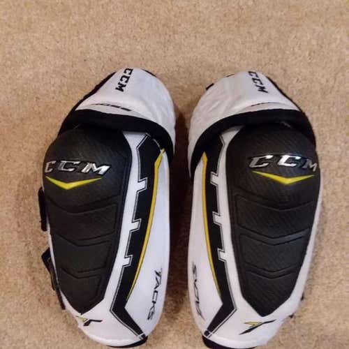 CCM Tacks 4052 Elbow Pads
