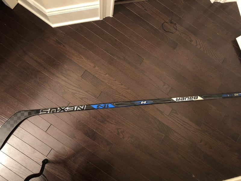 New Bauer Nexus 1N Stick Righty Mid 86 - 90 Senior