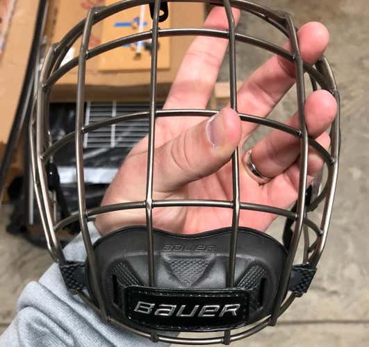 Bauer ReAkt Cage