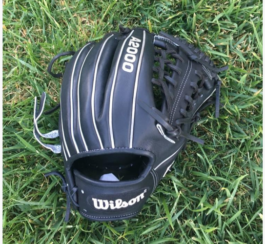 New Wilson 2016 A2000 Glove