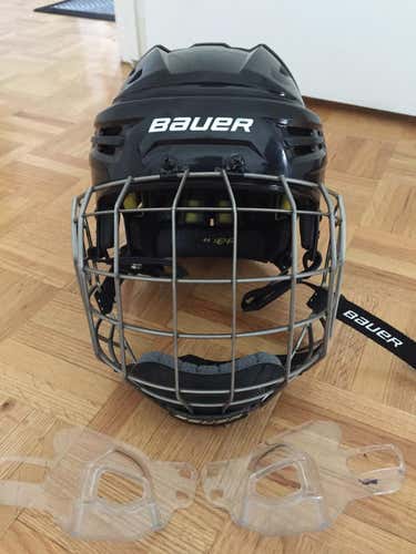 New Bauer Re-Akt Helmet