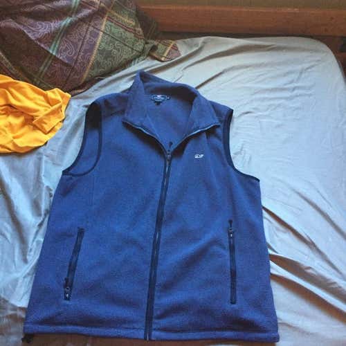 Vineyard Vines Vest and Shorts Bundle