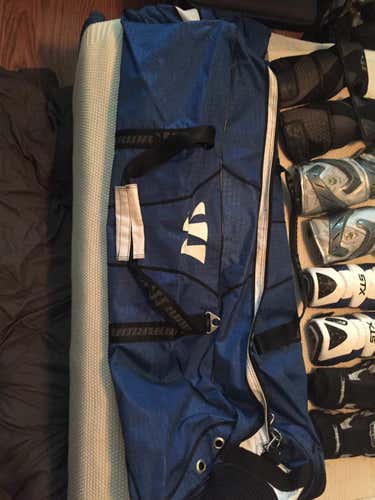 Warrior Black Hole Hear Bag