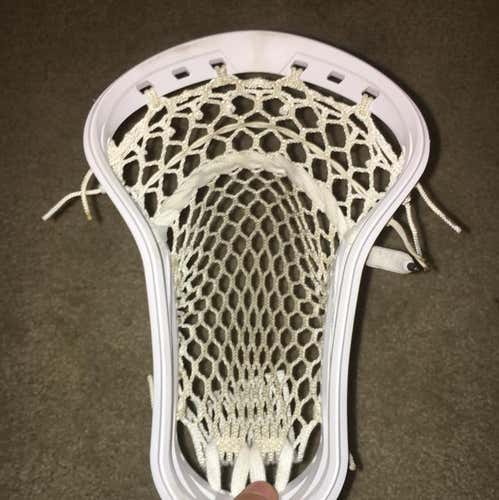 Maverik Kinetik Head - White With Hero 2.0