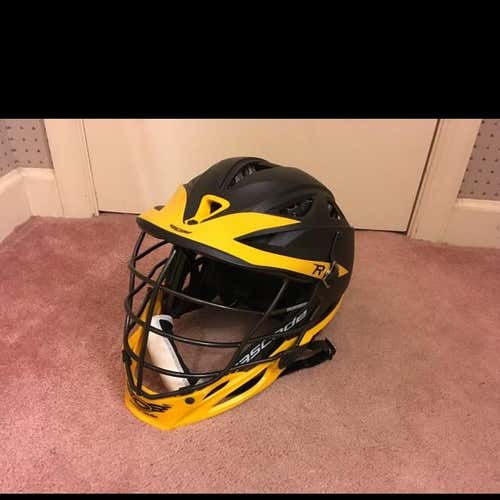 Like New Cascade R- Never Game Worn!!! Make Offers