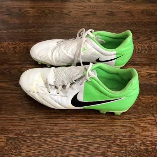 Men’s Outdoor Shoes Size 11.5