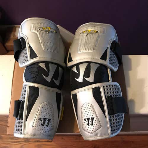Warrior Meg-10 Arm Pads Size Large