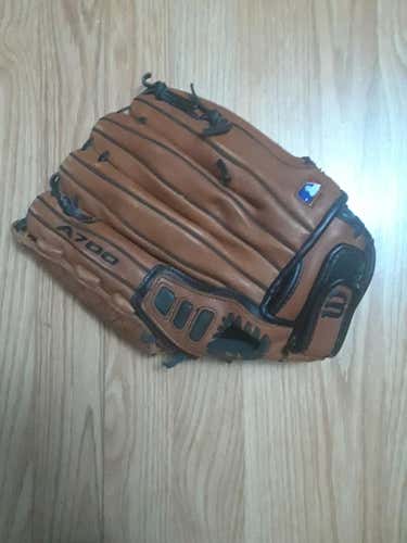 Wilson A700 Glove