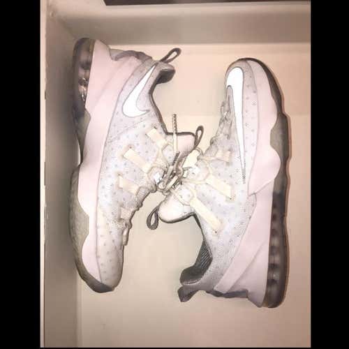 Nike Lebron 13 Low White & Metallic Silver