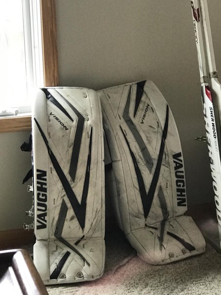 Vaughn Goalie Leg Pads Senior