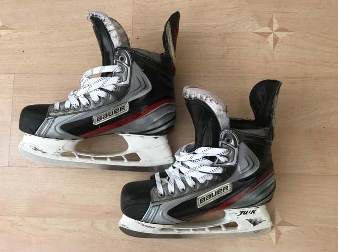 Pro Stock Bauer APX Skates